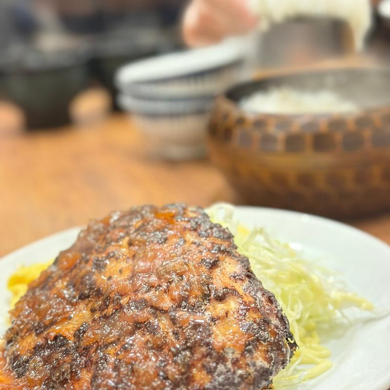 ハンバーグ+だし巻きオムレツ定食(サル食堂 )