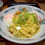 汁なしラーメン＋温玉