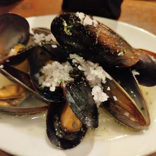 ムール貝の白ワイン蒸し