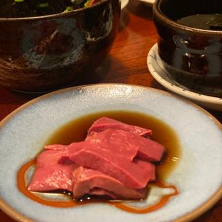 (肉割烹 安参)
