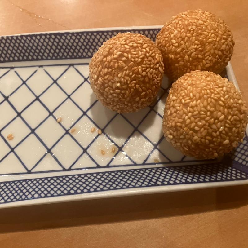 芝麻球【ゴマ揚げ団子】(上海小吃)