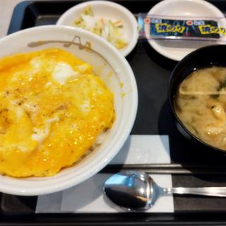 とろっとたまご丼 ライス並盛(松屋 青砥店)