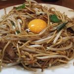 両面焼きそば（中）＋生卵