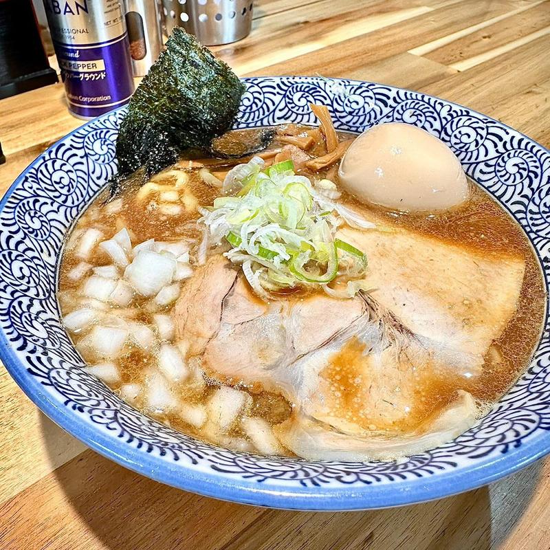 ド煮干しラーメン 太麺 味玉(ラーメンゴロー)