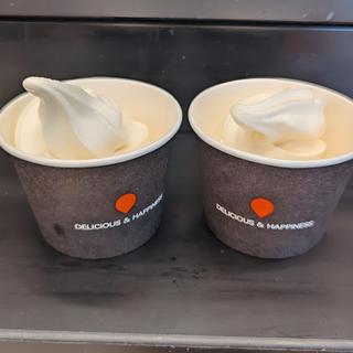 北海道十勝ソフトクリーム(セブン-イレブン 大阪・関西万博ウォータープラザ店)