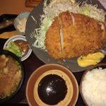 ロースカツ定食