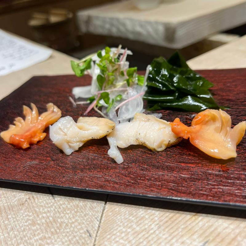 赤貝　つぶ貝刺身(江戸前寿司 叶和（とわ）)