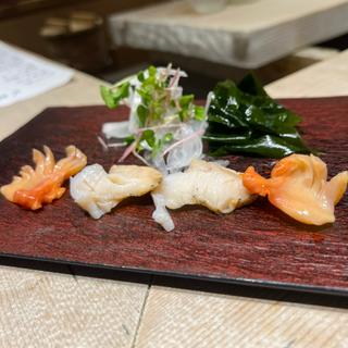 赤貝　つぶ貝刺身(江戸前寿司 叶和（とわ）)