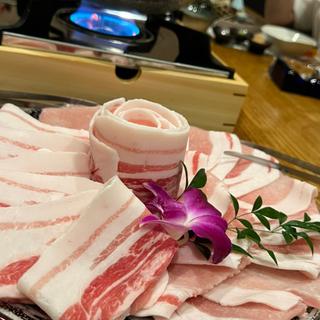 アグー豚ロース　バラ肉(個室しゃぶしゃぶ 金しし)