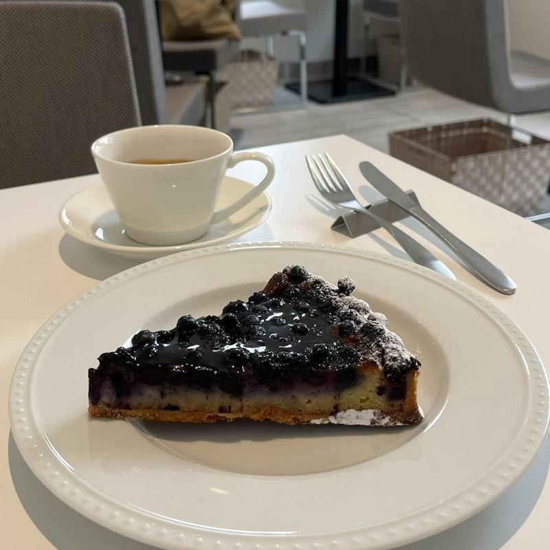 ブルーベリー カシス ブラックベリーのタルト(Taisuke Endo)