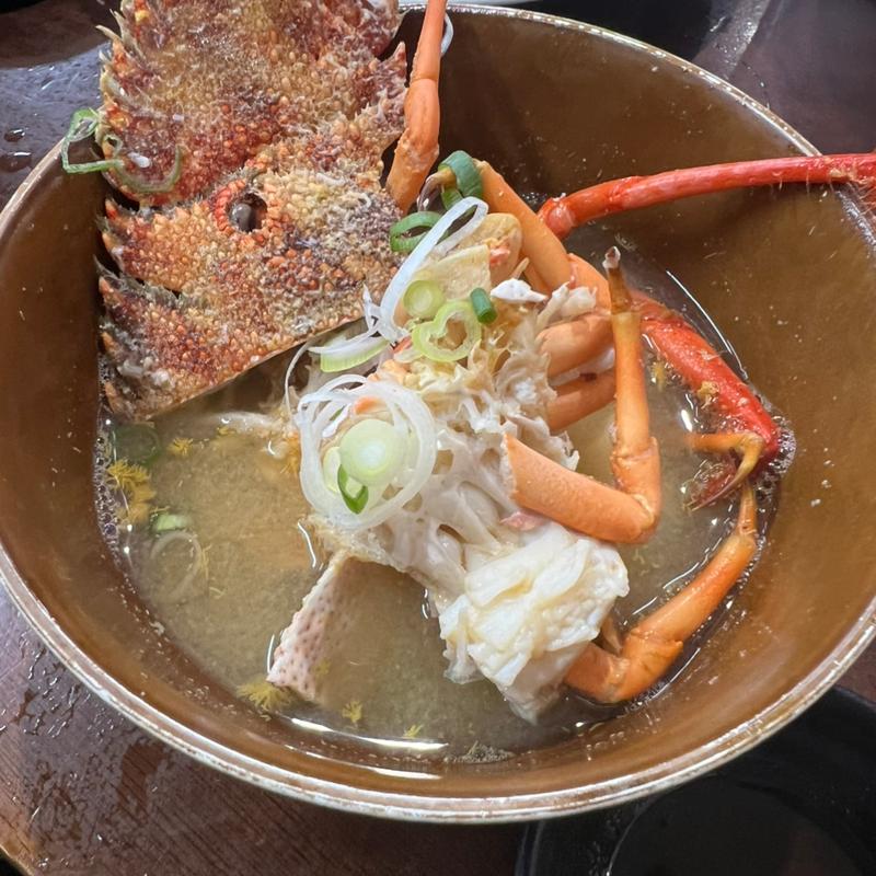 伊勢海老うちわ海老味噌汁(がんじゅう堂 )