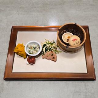 前菜盛り合わせ(老虎菜阪神梅田店)