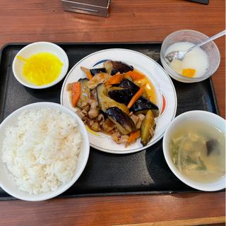 豚肉とナス炒め定食(香蘭 本店)