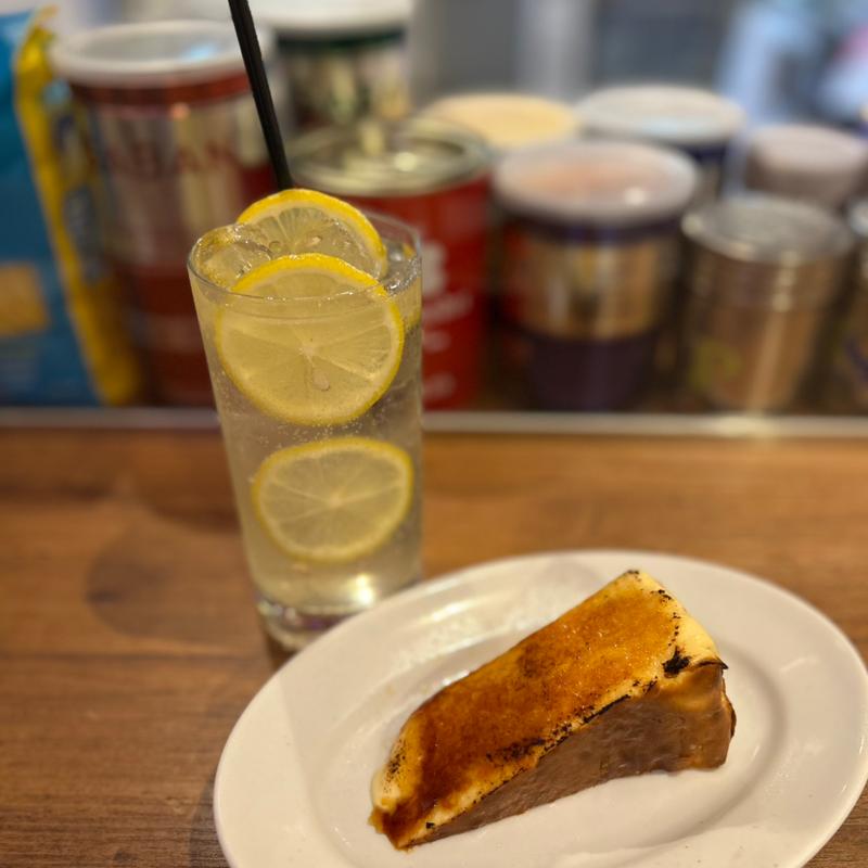 (CHICCI 本店 (チッチ 本店))