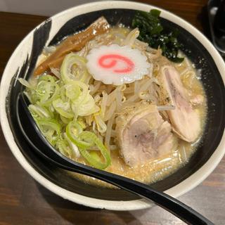 冷やし味噌ラーメン(札幌ラーメン左馬)