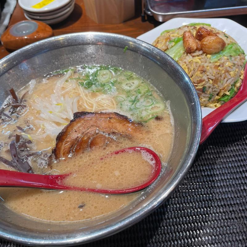 ガーリック焼飯セット(生守らーめん 西条店)