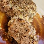 ハンバーグタルタルペッパーソースと
チキンソテーのセット