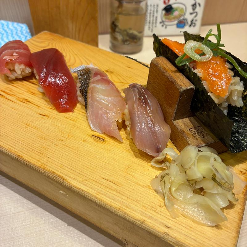 (鮨とラーメン うおがしや)