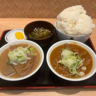 もつ煮込2色盛定食 大盛(もつ煮込 定食 よし川)