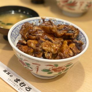 上豚丼(まむろ)