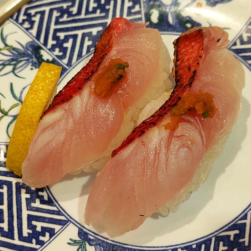 金目鯛(まわる寿司 博多魚がし 博多1番街店)