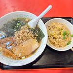上海ラーメンと半炒飯