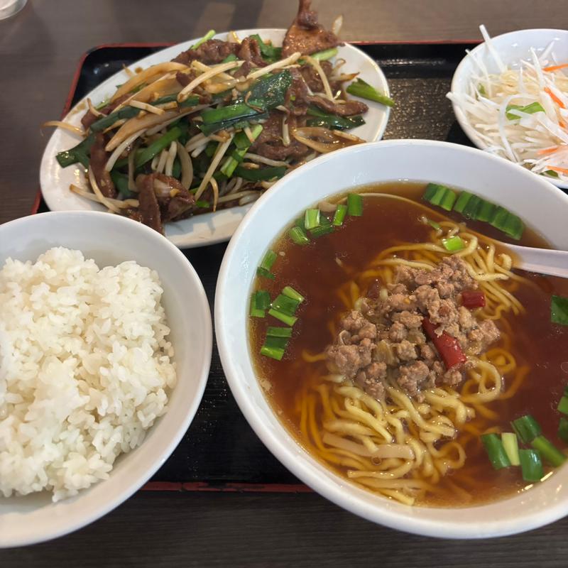 レバニラと台湾ラーメン(福園)