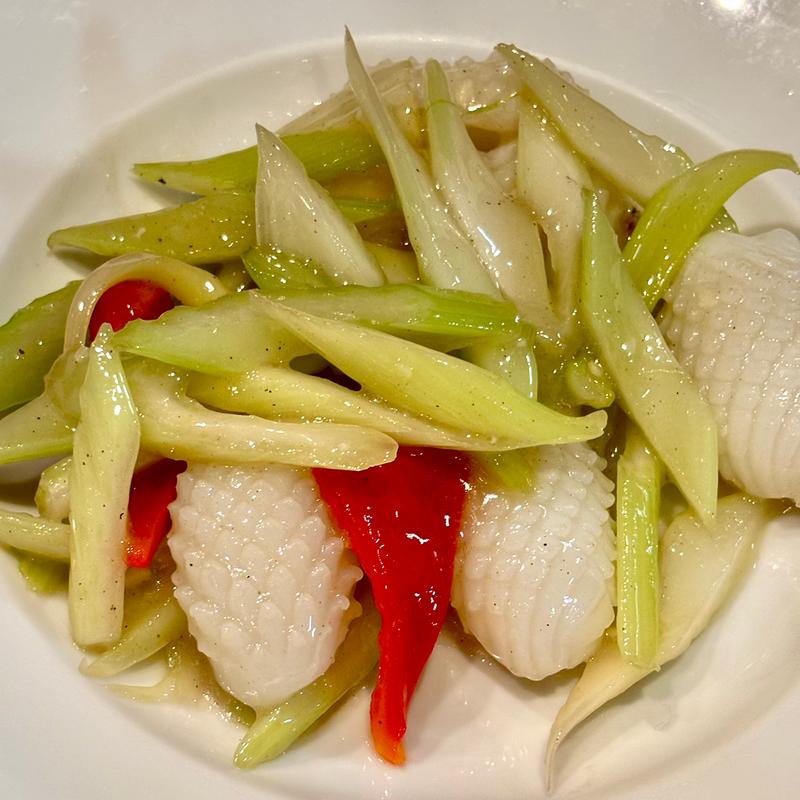 イカセロリ炒め(旺旺 台湾小皿料理)