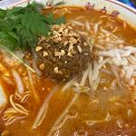 ウマカラ担々麺