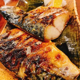 鯖の塩焼(味なくろべぇ)