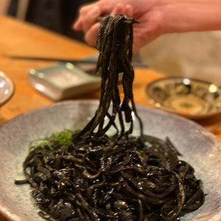 イカスミやきそば(泡盛古酒と琉球料理 東京うりずん)