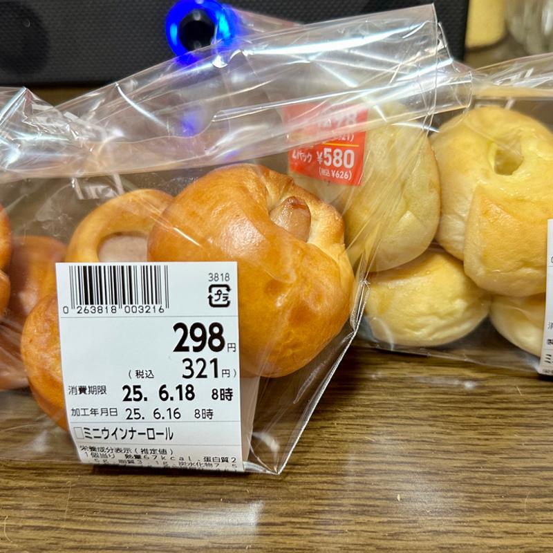 ミニウインナーロール＆ミニゴーダチーズパン(イトーヨーカドー 曳舟店)