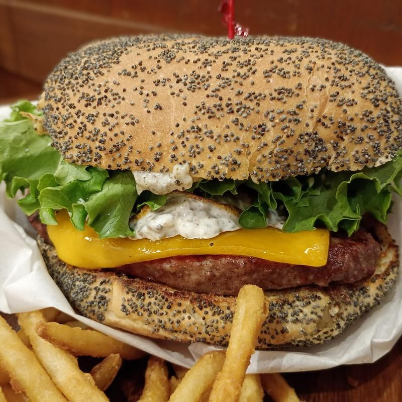 トリュフアイオリエッグバーガー(クアアイナ 三井アウトレットパーク木更津店 （KUA AINA）)