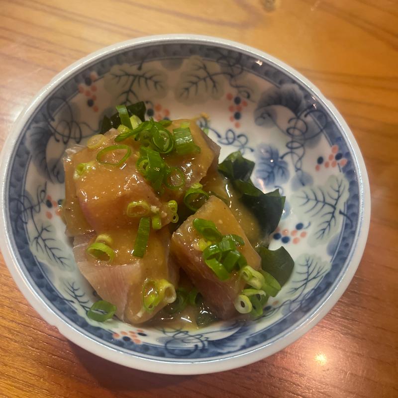 お通し　まぐろ酢味噌(小料理 ほりの)