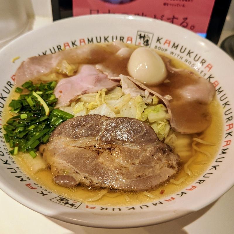 香ばしイベリコ豚の肉活ラーメン＋煮玉子(神座飲茶樓 横浜ジョイナス店)