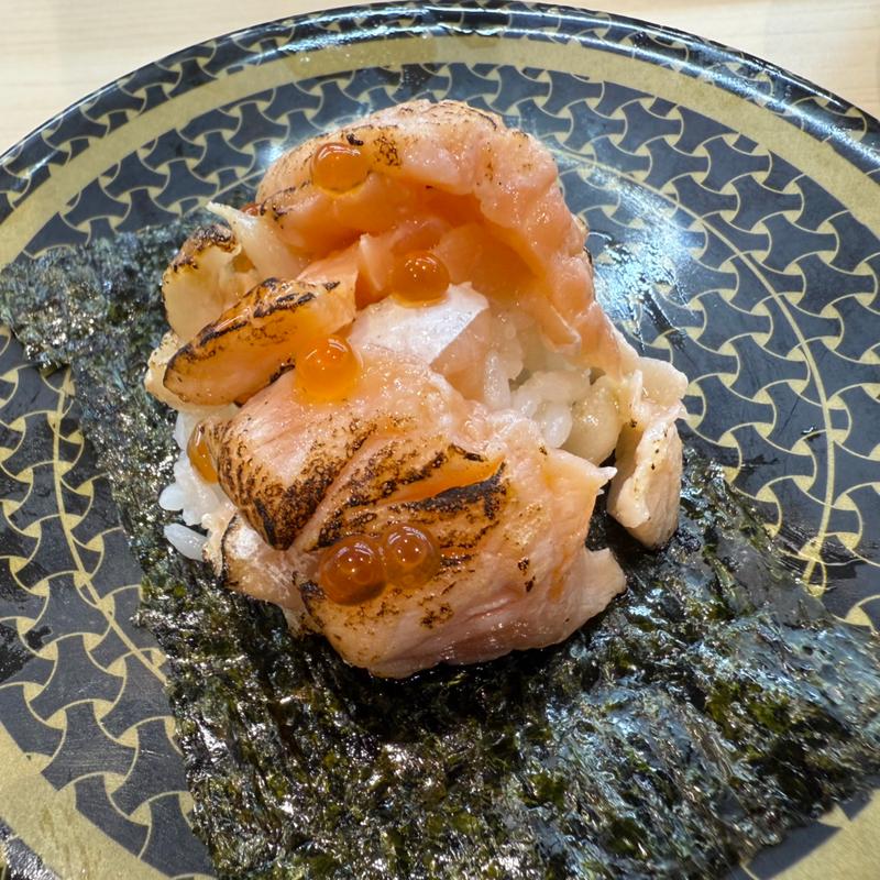 炙りとろサーモンつつみ(はま寿司 足立東和店)