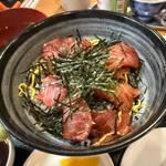 生まぐろ丼定食(串かつどて焼 かつよし)