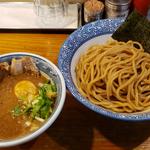 濃厚 味玉・肉入り つけ麺(道玄坂マンモス)