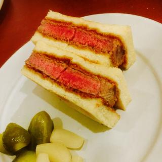 (WAGYUMAFIA THE CUTLET SANDWICH)