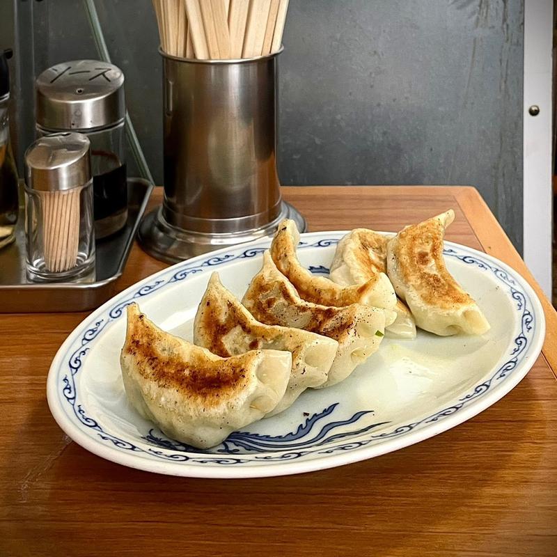 餃子(生駒軒 人形町店)