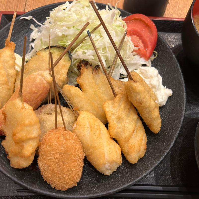 串カツC定食(串かつ でんがな 川崎店)