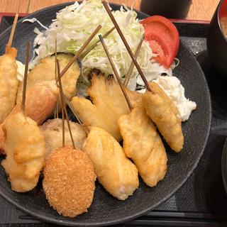 串カツC定食(串かつ でんがな 川崎店)