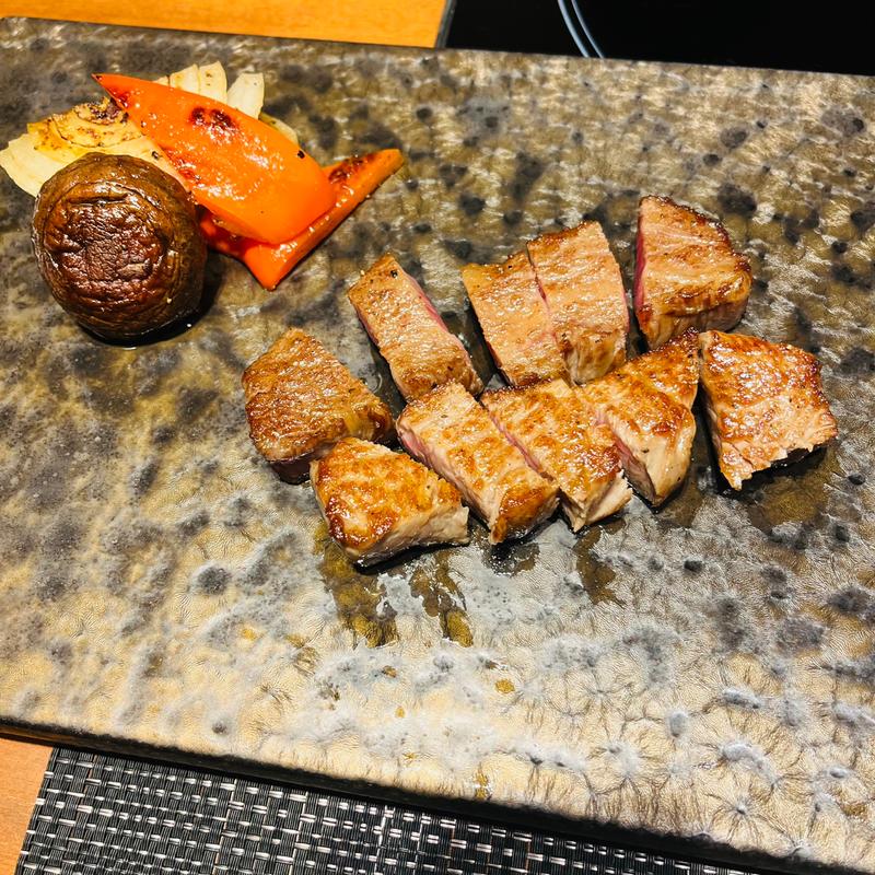 神戸ビーフサーロインステーキ・焼き野菜(神戸プレジール本店（神戸三宮）)