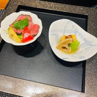 ローストビーフ〜小松菜のジェノベーゼと椎茸の二見焼き