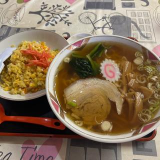 ラーメンとミニチャーハン(やまね食堂 )