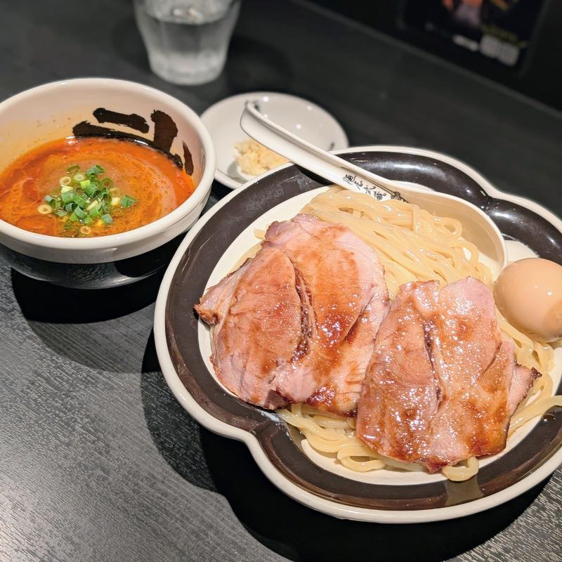 赤　つけ麺(麺屋武蔵 武骨相傳)