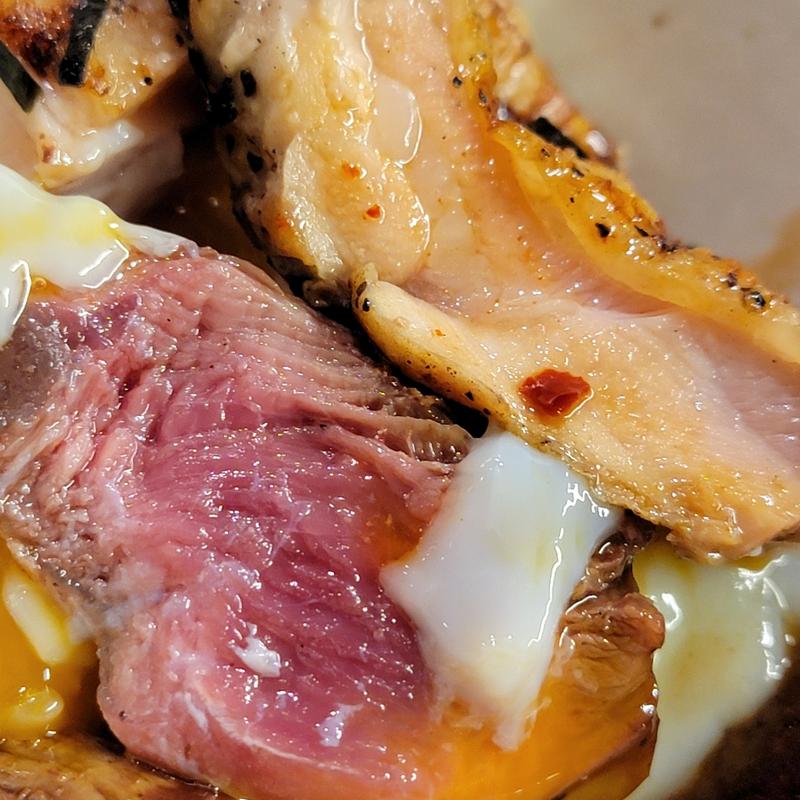 温玉松ロースチキン丼サラダバー付き(ステーキ屋松 本郷三丁目店)