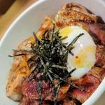 温玉松ロースチキン丼サラダバー付き