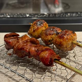 肝、つくね(炭火焼鳥 しげ 金山店)