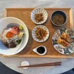 海の幸あれこれ海鮮丼御膳